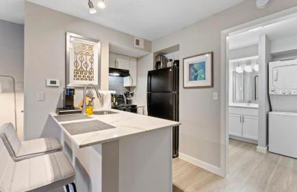 Cozy Efficiency Studios Close to Downtown and Domain - Foto 11