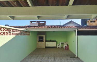 Sobrado confortável a uma quadra do mar. - Foto 22