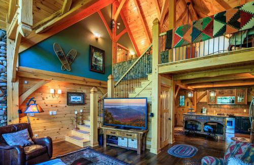 Luxury Riverfront Lodge - Sleeps 12, VIEWS, Fireplaces, Dogs OK - Photo 22