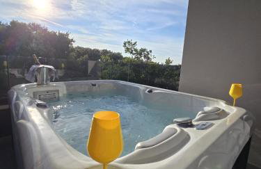 Penthouse HEDONIST with hidromassage bath - Photo 2