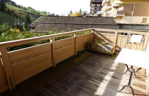 Charmant T2 + coin montagne, idéal familles, proche pistes et commerces - Garage, balcon, 6 pers. - FR-1-458-142 - Foto 3