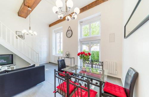 The charming Fleury 2 bedrooms Oullins - Foto 1