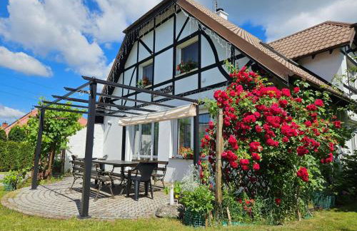 Holiday Home Fachwerkhaus Paula mit Blick auf das Wasser by Interhome - Foto 1