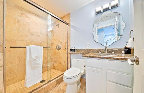 Stunning South Mission Home with Private Rooftop & Ocean Views! - Foto 20