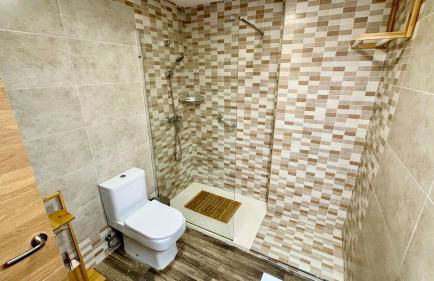 A 2 min de la playa Tren directo Nuevo y cómodo - Photo 17