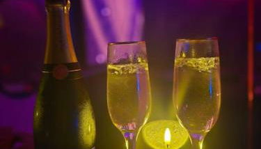 Logement Romantique Jacuzzi spa - Photo 2