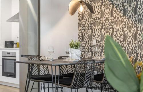 Modern apartment with private terrace by REMS - Photo 16