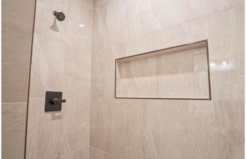 Spectacular Brand New 4br/2.5ba Near DT/ Riverwalk - Foto 57