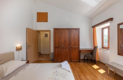 Pool House In Greenery - Happy Rentals - Foto 34