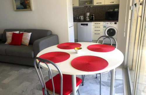 Oasis Méditerranéen Piscine & Parking Calme absolu - Photo 18