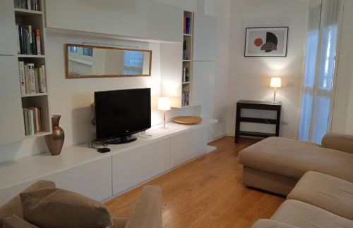 SANDONHOUSE MILANO - Foto 1