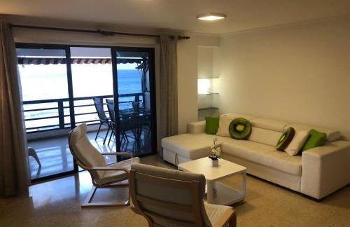 Espectacular en primera línea de la playa - Foto 47