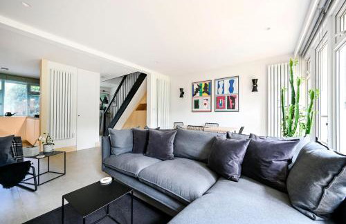 GuestReady - Modern 2BD near Kennington Park - Photo 1