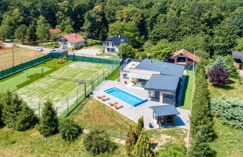 Cozy Home In Koprivnica With Wifi - Photo 1