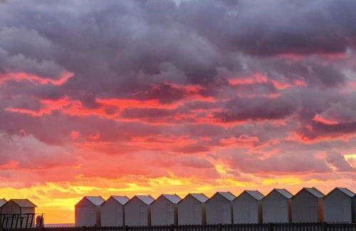 La Baigneuse maison avec jardinet et parking privé, à 200 m plage - Foto 32