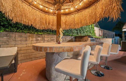 Entire Private Home with 4 Bedrooms, Pool, Hot Tub, King Bed, Garage, Available Now - Foto 37