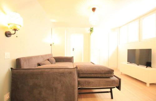 Disponible - Appartement Entier Rénové - Canapé Lit Emma - RERB, 5mn Paris - 2 pers - Parking Rue Gratuit - Tout équipé - 1er étage - 3 - Foto 12