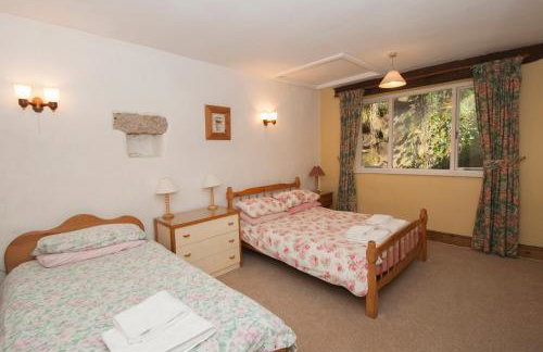 Makeney Chapel - Photo 7