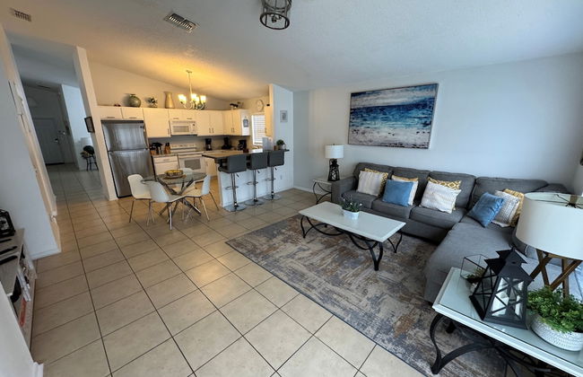 4 Bedroom, 3 Bath Hampton Lakes Home With Private Pool - Near Disney! - Foto 11