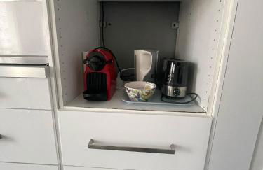 City & cosy, LYON CHARCOT- WIFI - LAVE LINGE - BALCON - PARKING - Foto 9