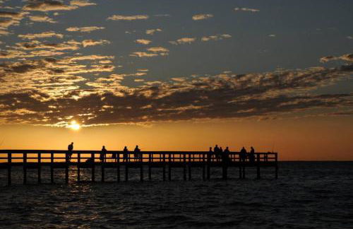 V Tropical-waterfront-free Heated Pool- Beach and Fishing Gear Bikes Kayaks - Foto 102