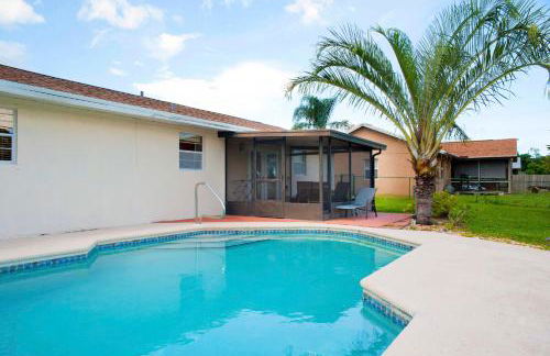 3 Bedrooms 2 Baths Pool Home available for LONGER STAYS!!! - Foto 26
