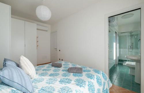 Parcheggio-Posizione Centrale-Vista Mare Parziale - Foto 14