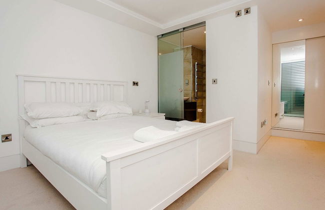 Exquisite 2 Bedroom Apartment In Bank - Photo 5