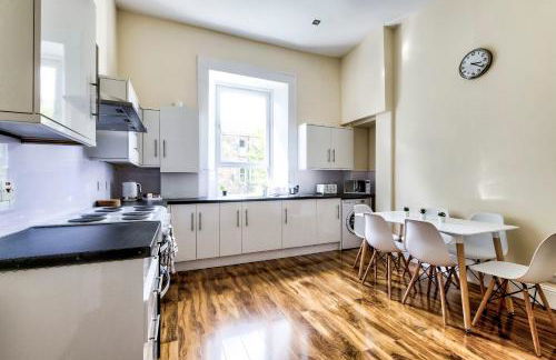 Stunning 5 bedroom apt, close to city centre, SEC, Hydro and motorway - Foto 34