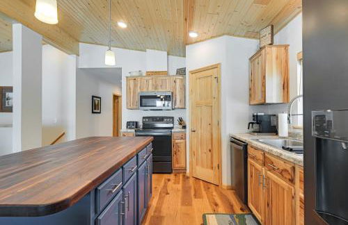 Game Room and Dock Lakefront Park Falls Getaway - Foto 7