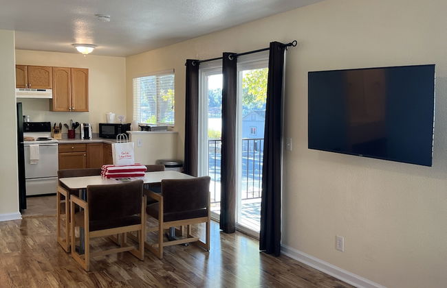 Clear Lake Cottages & Marina - Foto 40