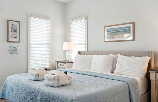 Oceanfront w Pool Panoramic Deck Views 5bdr Folly Ocean Breeze by Avantstay - Foto 33