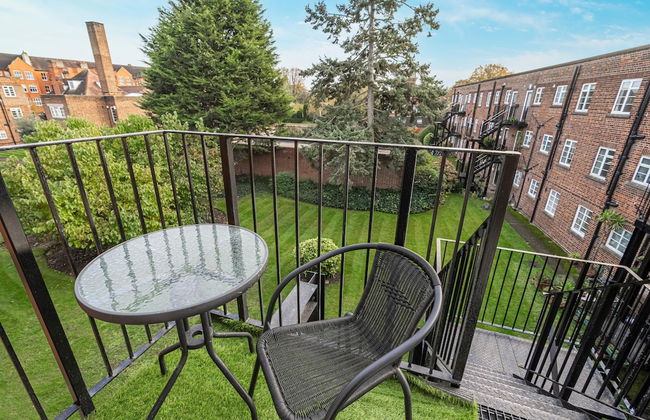 Charming Chiswick Flat by Underthedoormat - Foto 2