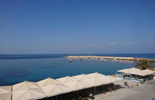 KORONI MARE -Sea view apartment/διαμέρισμα με θέα στην θάλασσα - Photo 4