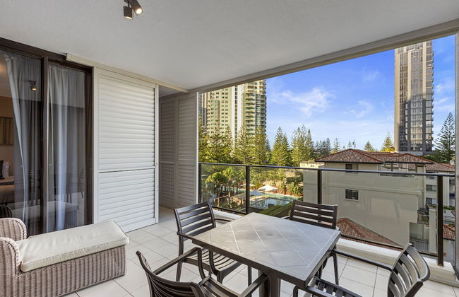 Ultra Broadbeach - Photo 71