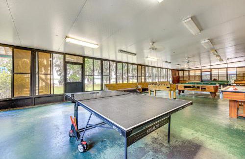 Steps to Lake Kerr Home with Pool and Hot Tub Access! - Foto 19