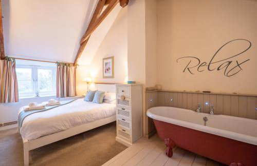 Charming Cottage near Dartmouth with Log Burner - Photo 21