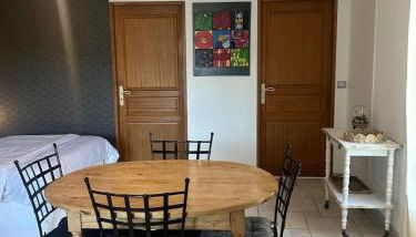 Le Coin Charmant - vue montagnes et jacuzzi privé - Photo 5