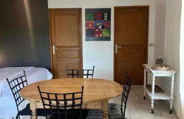 Le Coin Charmant - vue montagnes et jacuzzi privé - Foto 5