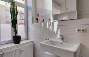 Neu sanierte Wohnung mit Balkon und Stellplatz - Foto 9