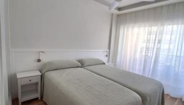 SEAFRONT APARTMENT - Photo 2