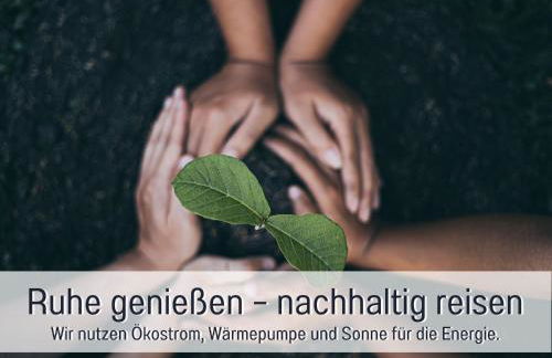 Landloft Linum - Ausgebaute Scheune mit Aussicht, Naturpool, Kamin, Sauna, Luxusausbau, handverlesene MidCentury Möbel & Kunst - Photo 71