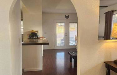 Southwestern charm - minutes from everything 3/2 - Foto 10