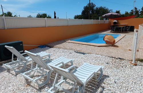 Holiday HouseV5 W/Pool & BBQ - Foto 1