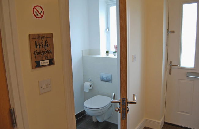 London Heathrow Living Holywell Serviced Houses - Photo 1