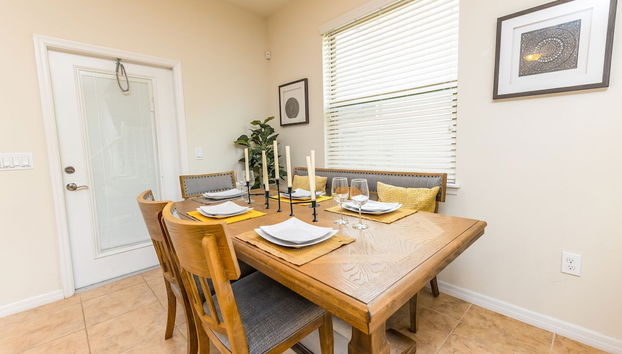 Amazing New TownHome 5 Bdr 4,5 Bath with Pvt Pool and Access to Clubhouse,15min from Disney - Foto 4, Habitación