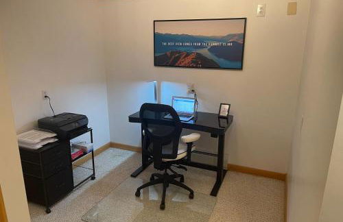 Hot Tub, Lake Views! All-Season Hinsdale Haven - Foto 22