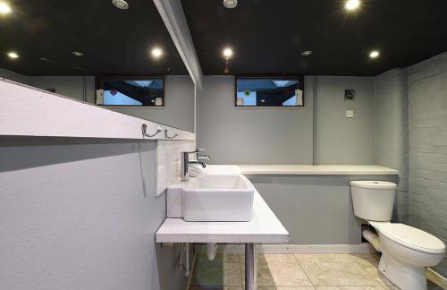 Penthouse Warehouse Slps 18 (61) - Photo 11