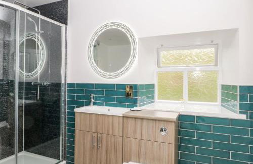 HollyDale - Photo 21