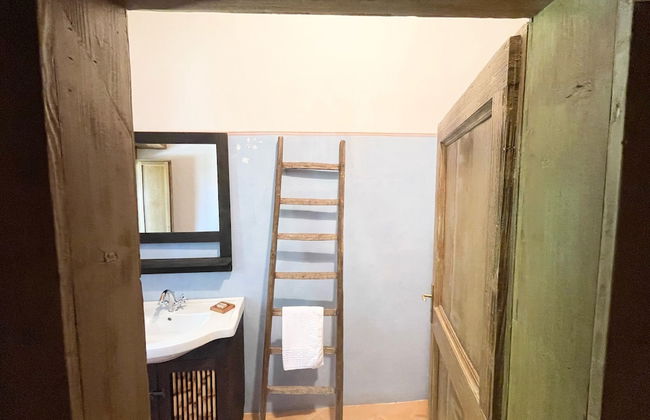 Spoleto Tranquilita Sleeps 20 With Wifi Pool Yoga Studio Gardens and Views - Photo 42